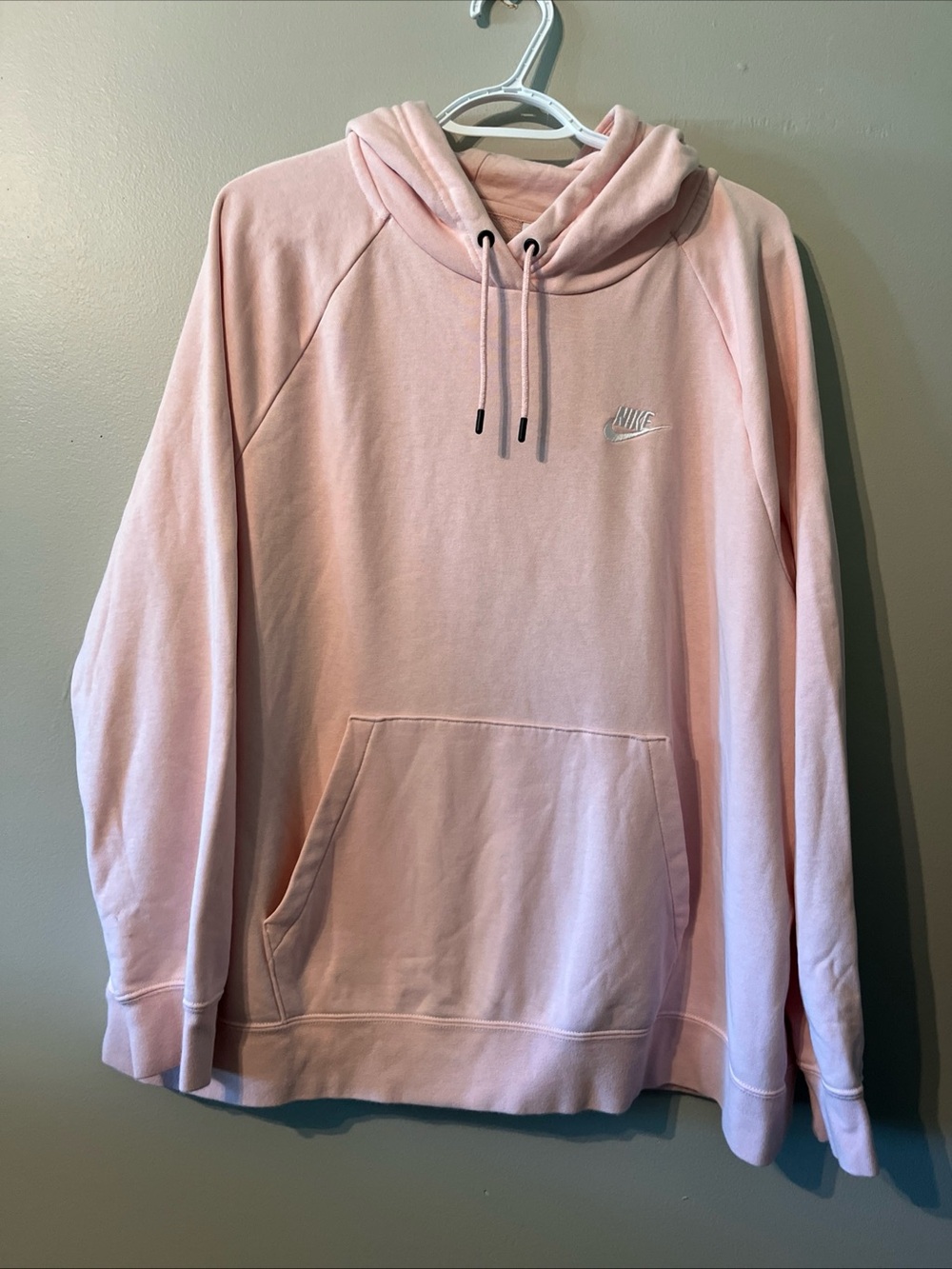 Women’s Nike Light Pink Fleece Pullover Hoodie Size 1X Excellent Condition